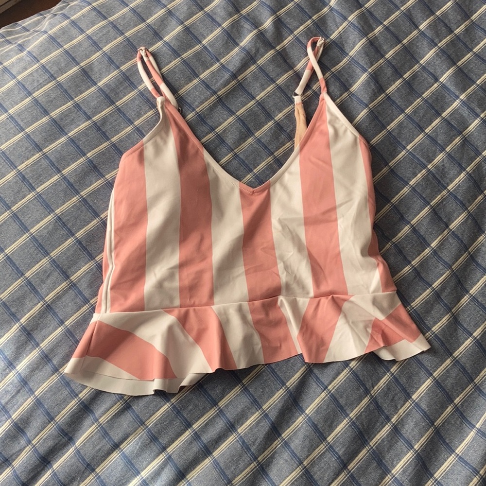 Kortni Jeane v neck top